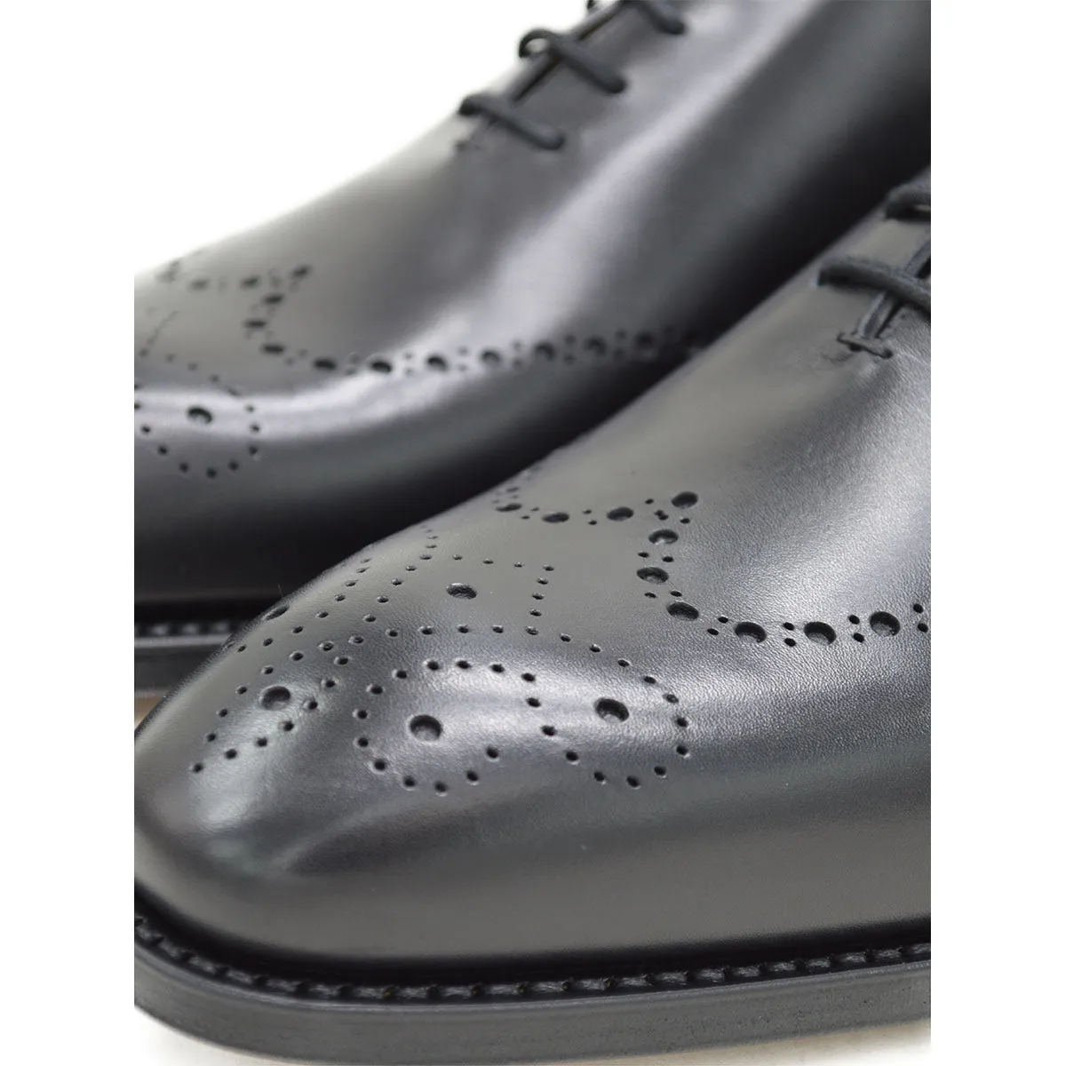 Berwick 1707 Brogue Wholecut (5556) - Black