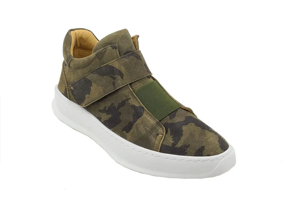 Camouflage Printed Suede Sneakers