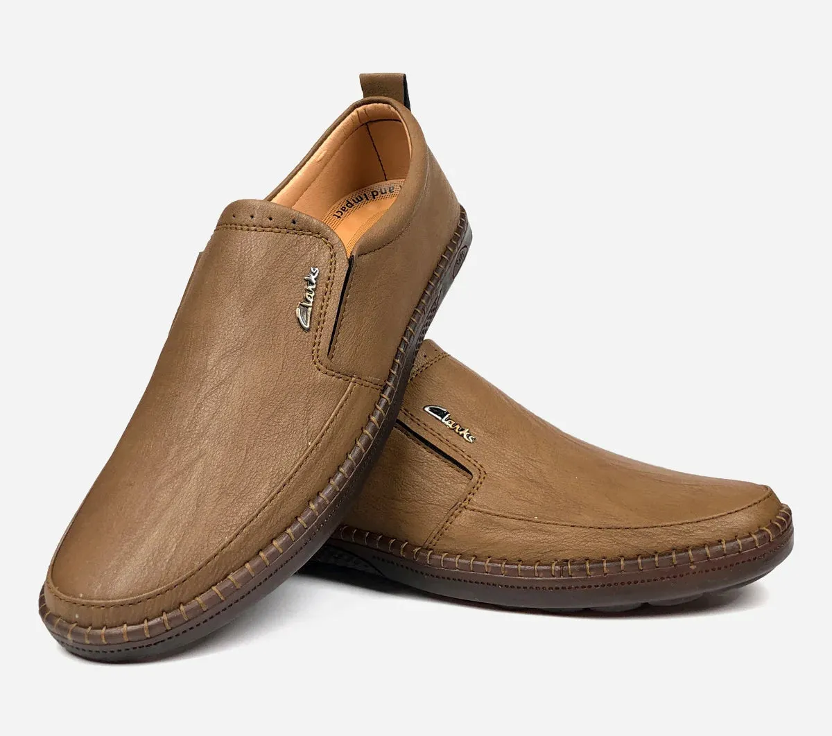 Clarks Medium Brown MB01