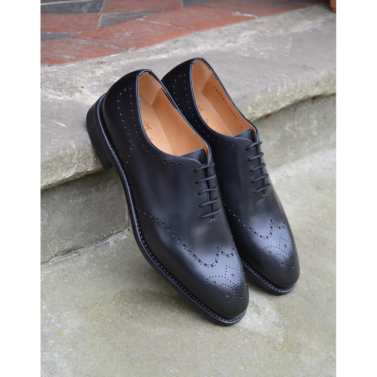 FACTORY SECOND Berwick 1707 Brogue Wholecut (5556) - Black