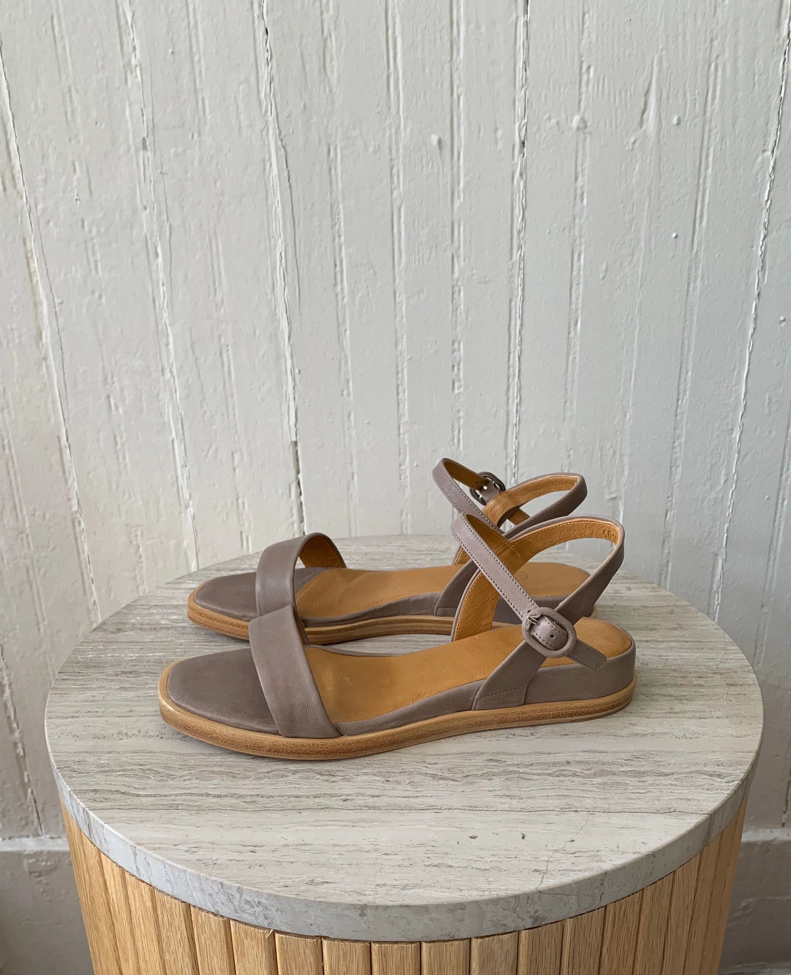 Kent Sandal