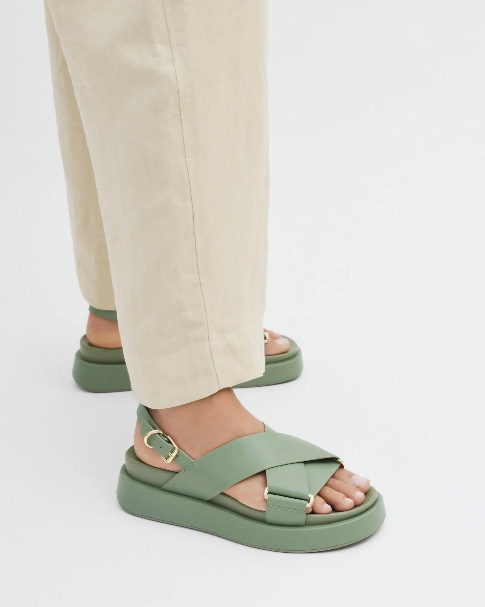 MARLEY FLAT SANDALS PISTACHIO GREEN LEATHER