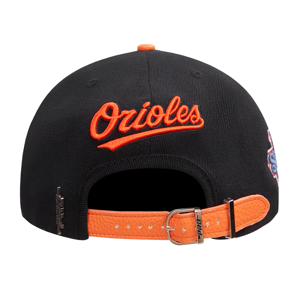 MLB BALTIMORE ORIOLES OLD ENGLISH UNISEX 6 PANEL LEATHER STRAPBACK (BLACK)