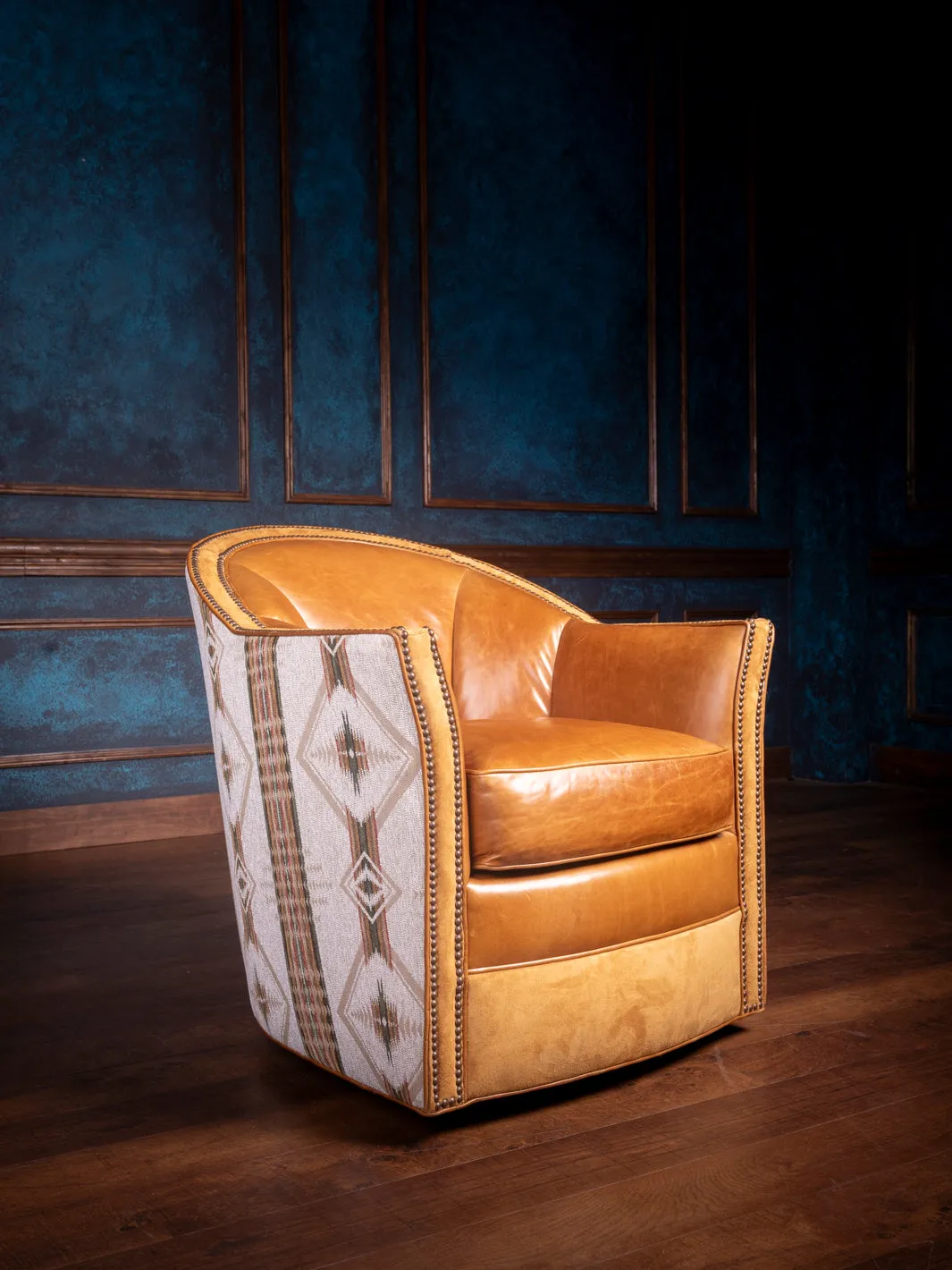 Smooth Desert Leather Swivel Chair