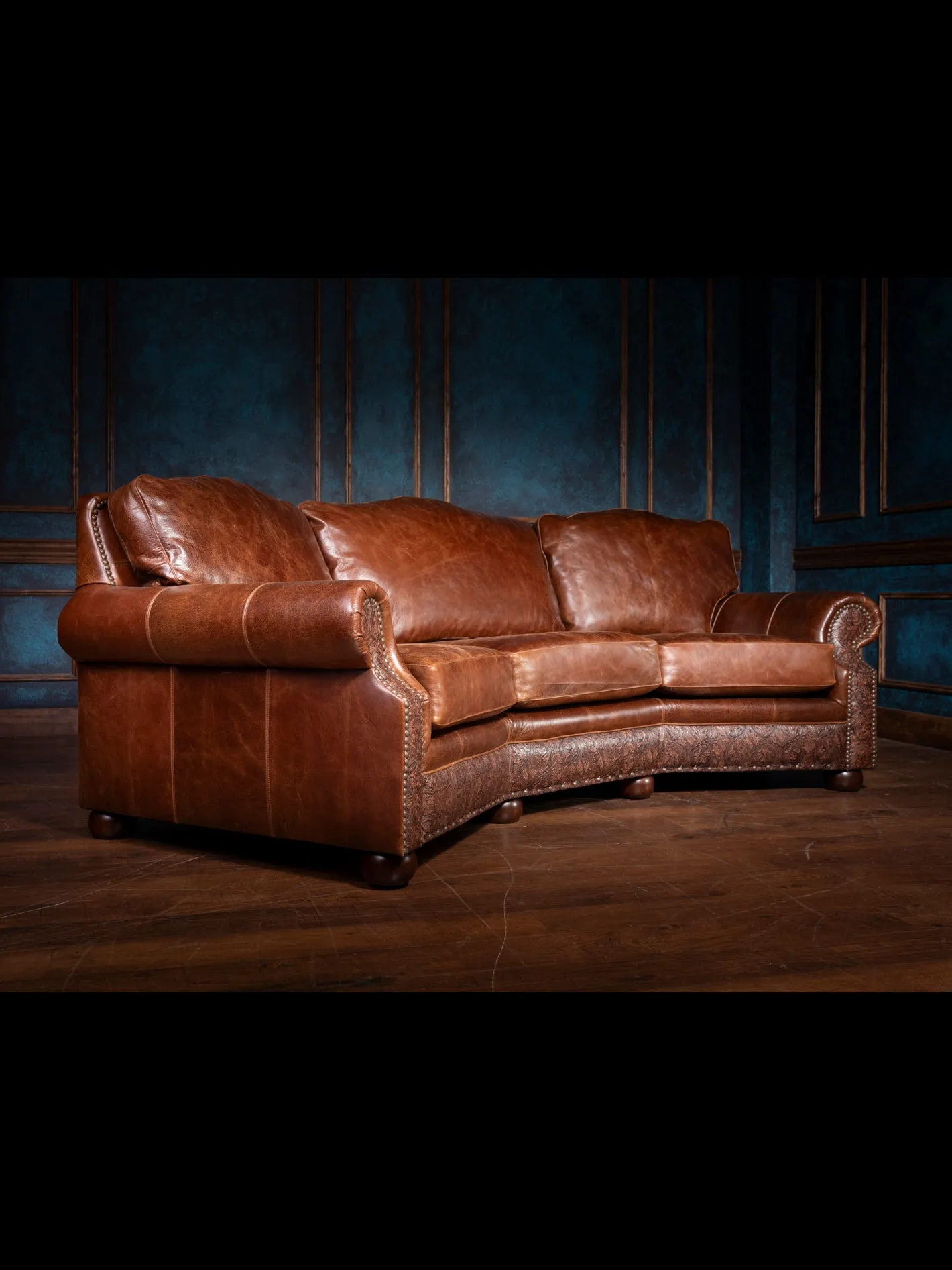 Texas Luxe Leather Curved Sofa